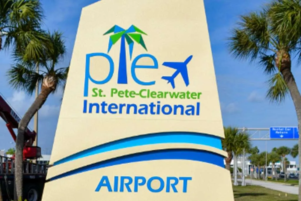 Comfort Inn & Suites St Pete - Clearwater International Airport Hotel