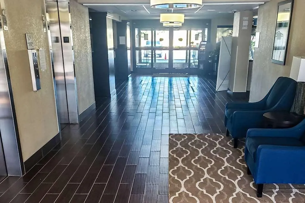 Comfort Inn & Suites St Pete - Clearwater International Airport 2*,  United States