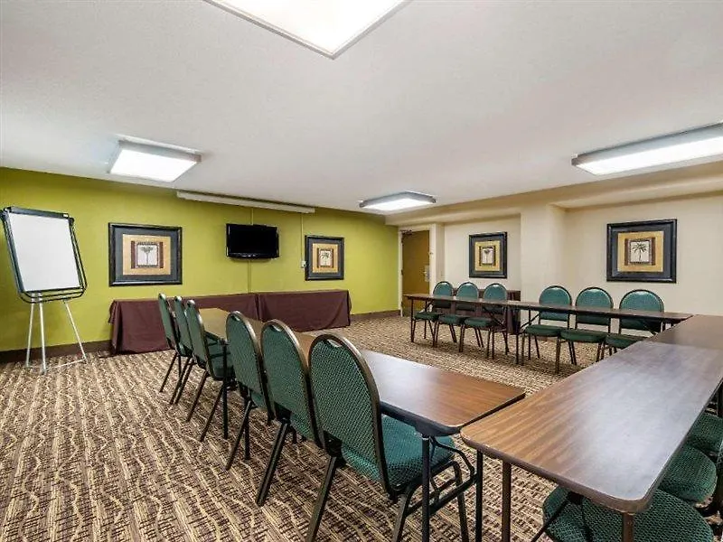 Hotel Comfort Inn & Suites St Pete - Clearwater International Airport