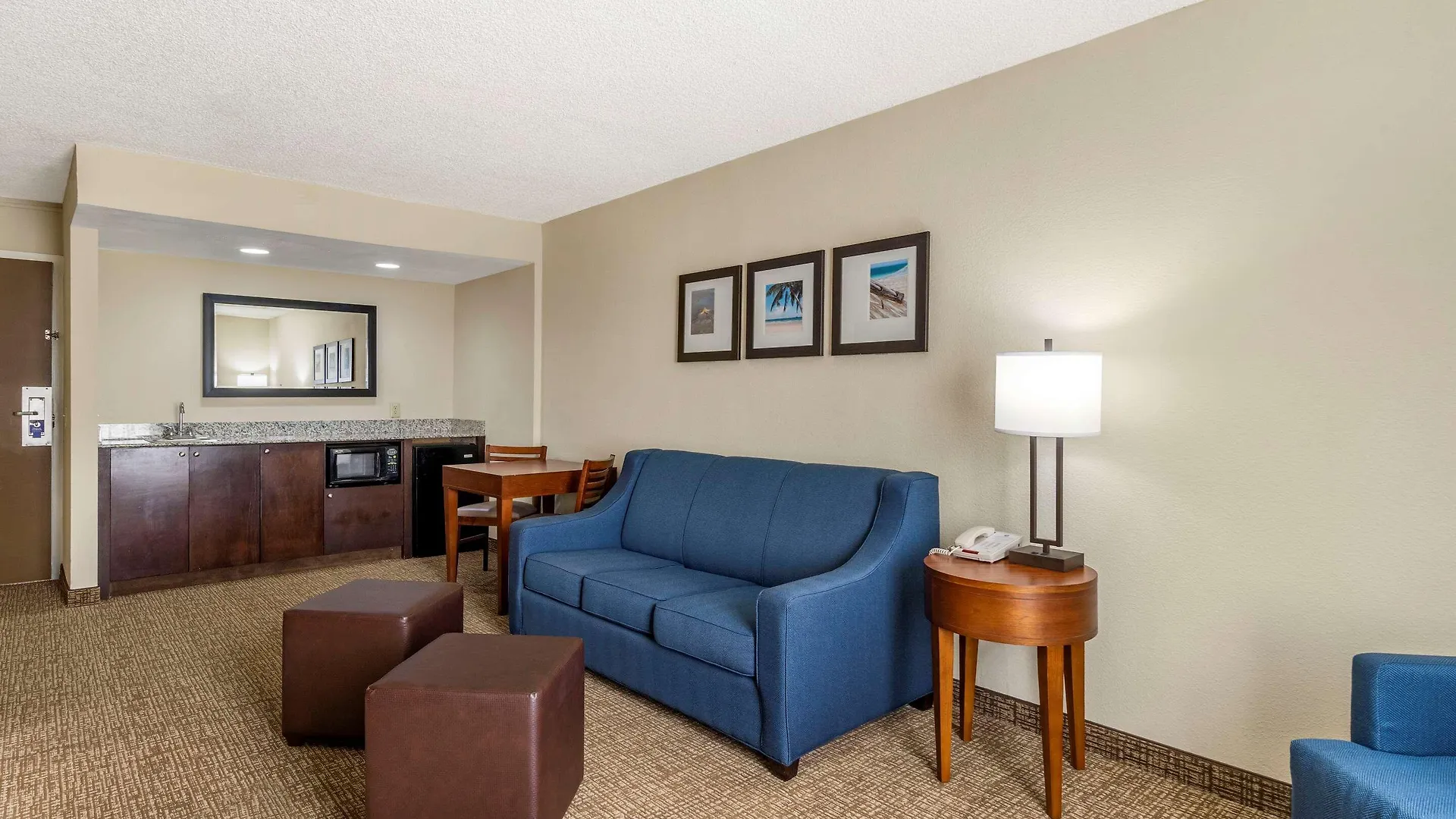 Hotel Comfort Inn & Suites St Pete - Clearwater International Airport