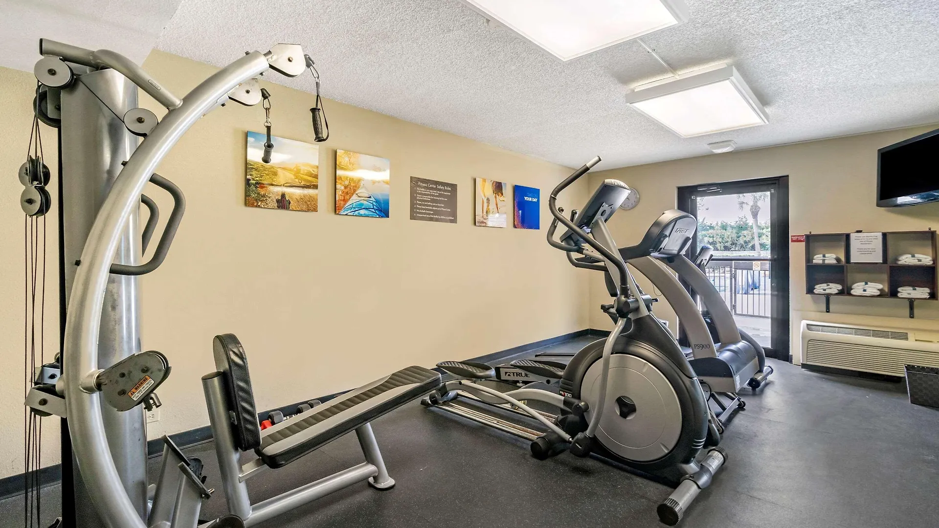 Comfort Inn & Suites St Pete - Clearwater International Airport