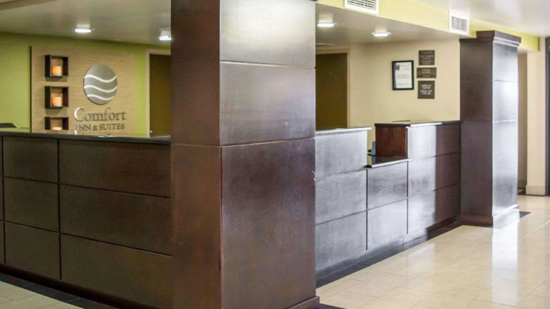 Comfort Inn & Suites St Pete - Clearwater International Airport 2*,