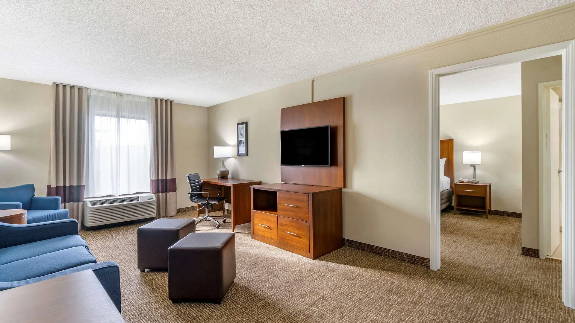 Hotel Comfort Inn & Suites St Pete - Clearwater International Airport